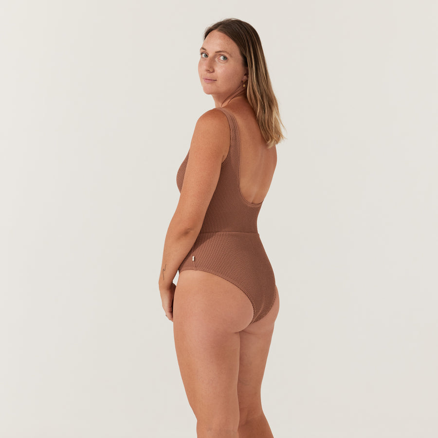 Cocoa Curve One Piece